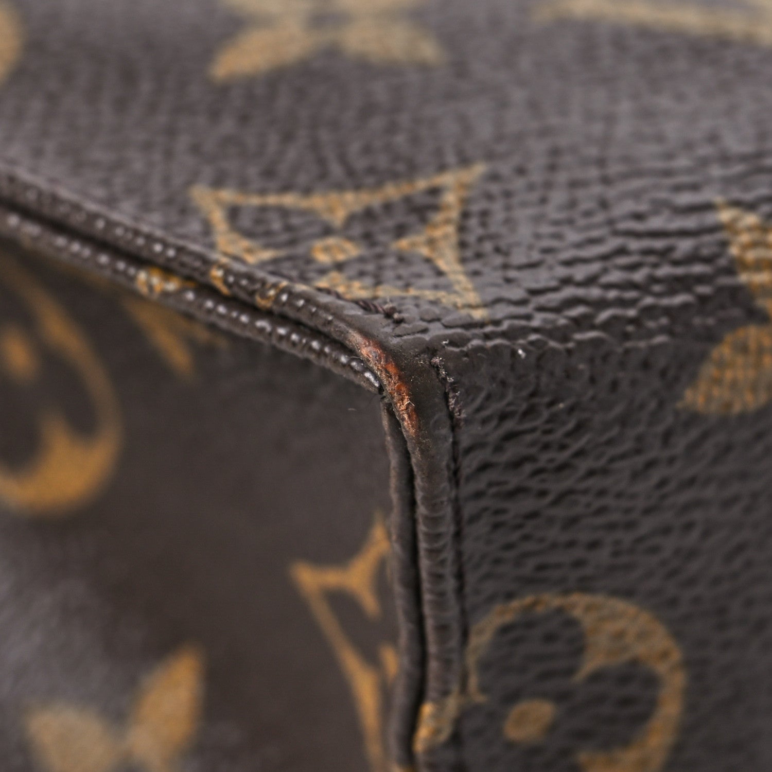 Louis Vuitton Monogram World Tour Toiletry Pouch 26 9 of 10