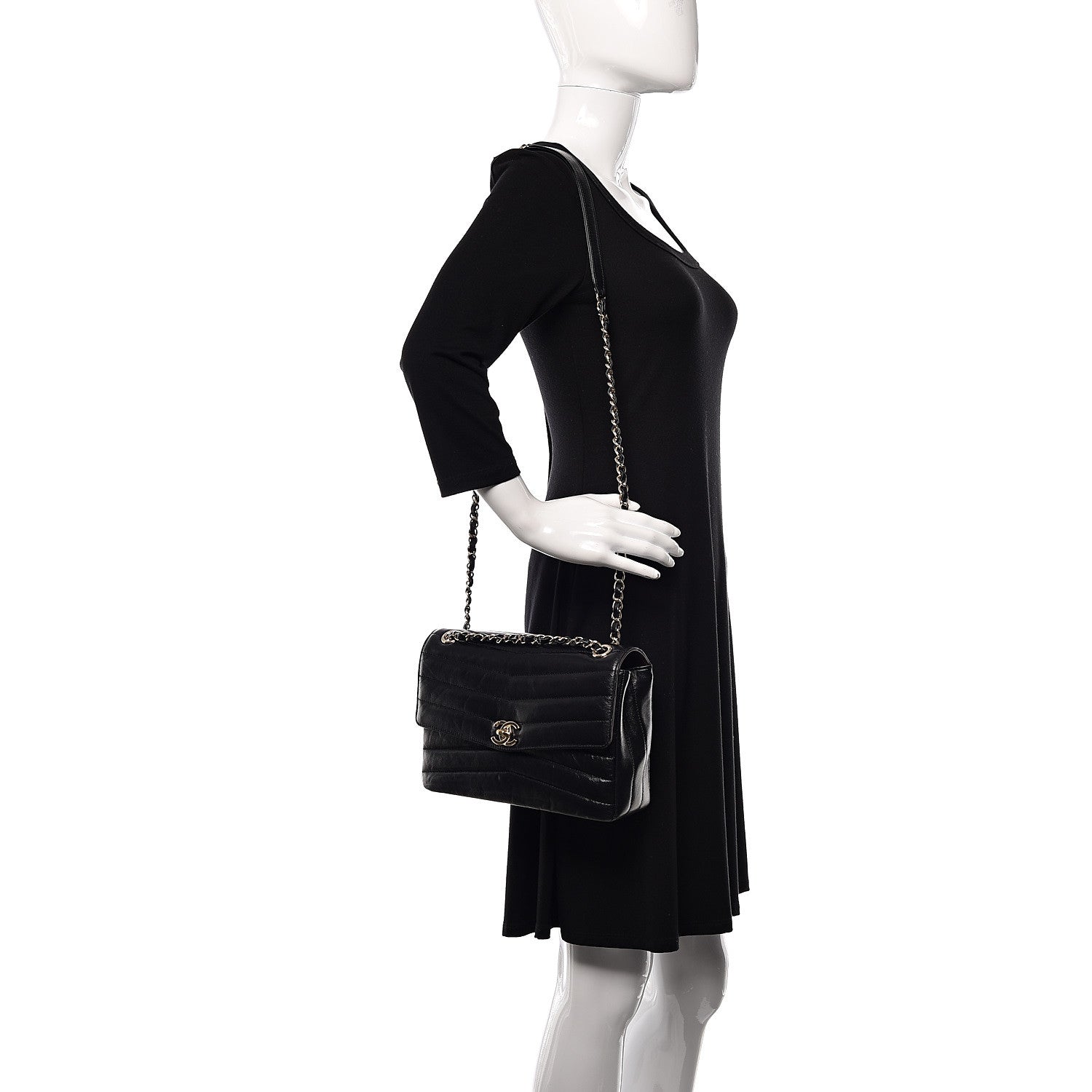 Chanel Shiny Lambskin Chevron Quilted Miroir Black 2 of 10