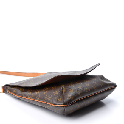 Louis Vuitton Monogram Musette GM 3 of 9