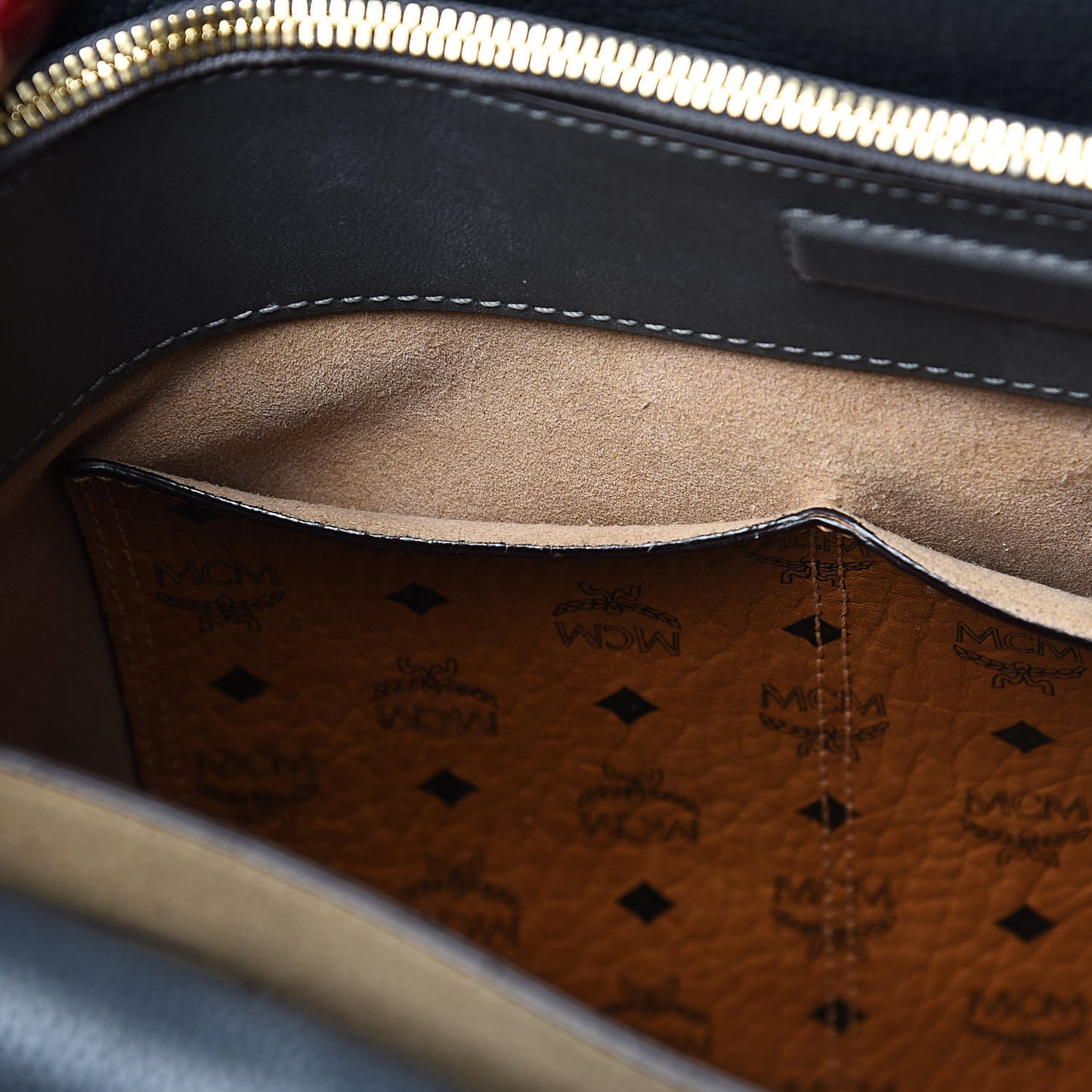 Grained Calfskin Medium Milla Tote Phantom Grey