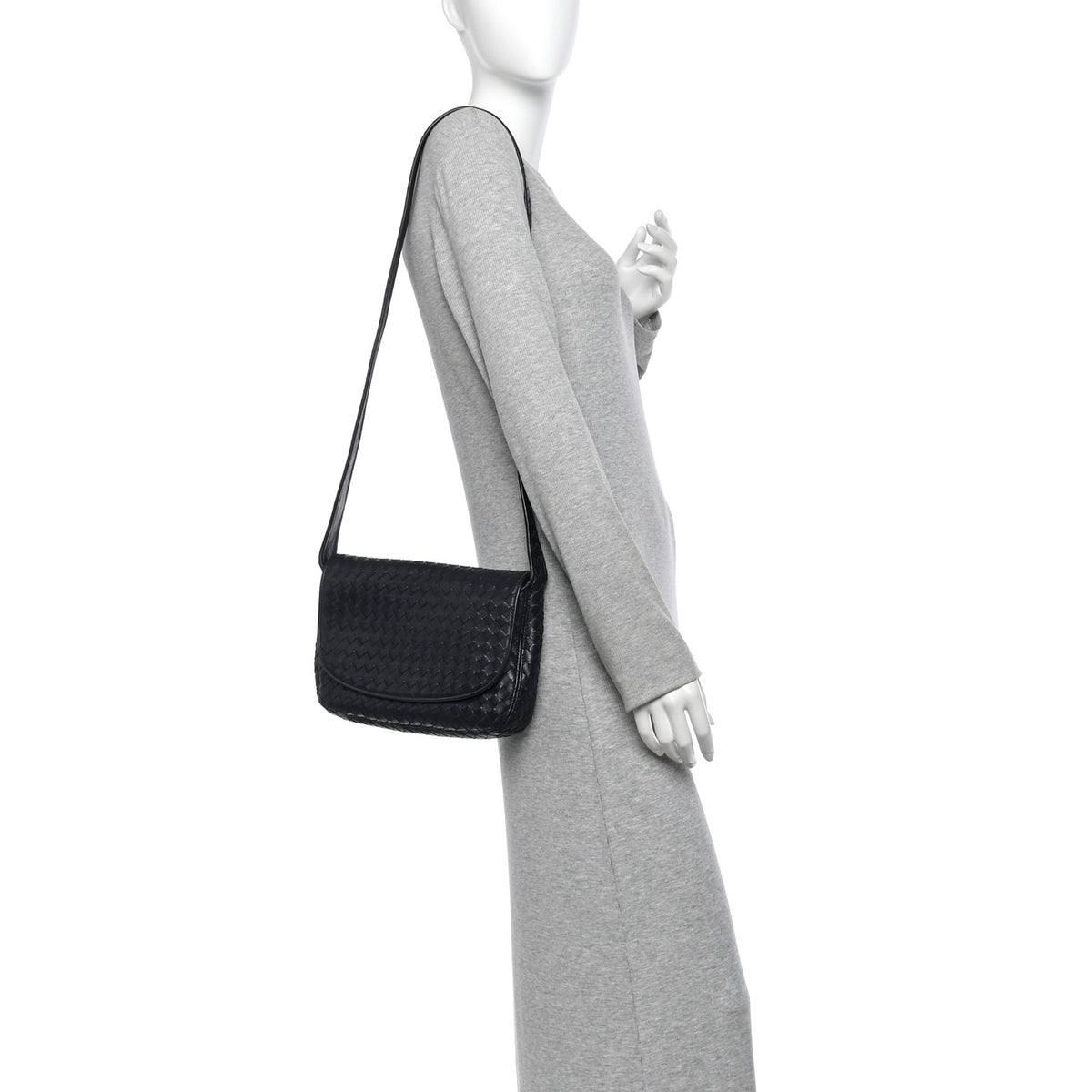 Bottega Veneta Nappa Intrecciato Medium Veneto Messenger Bag Midnight 2 of 11