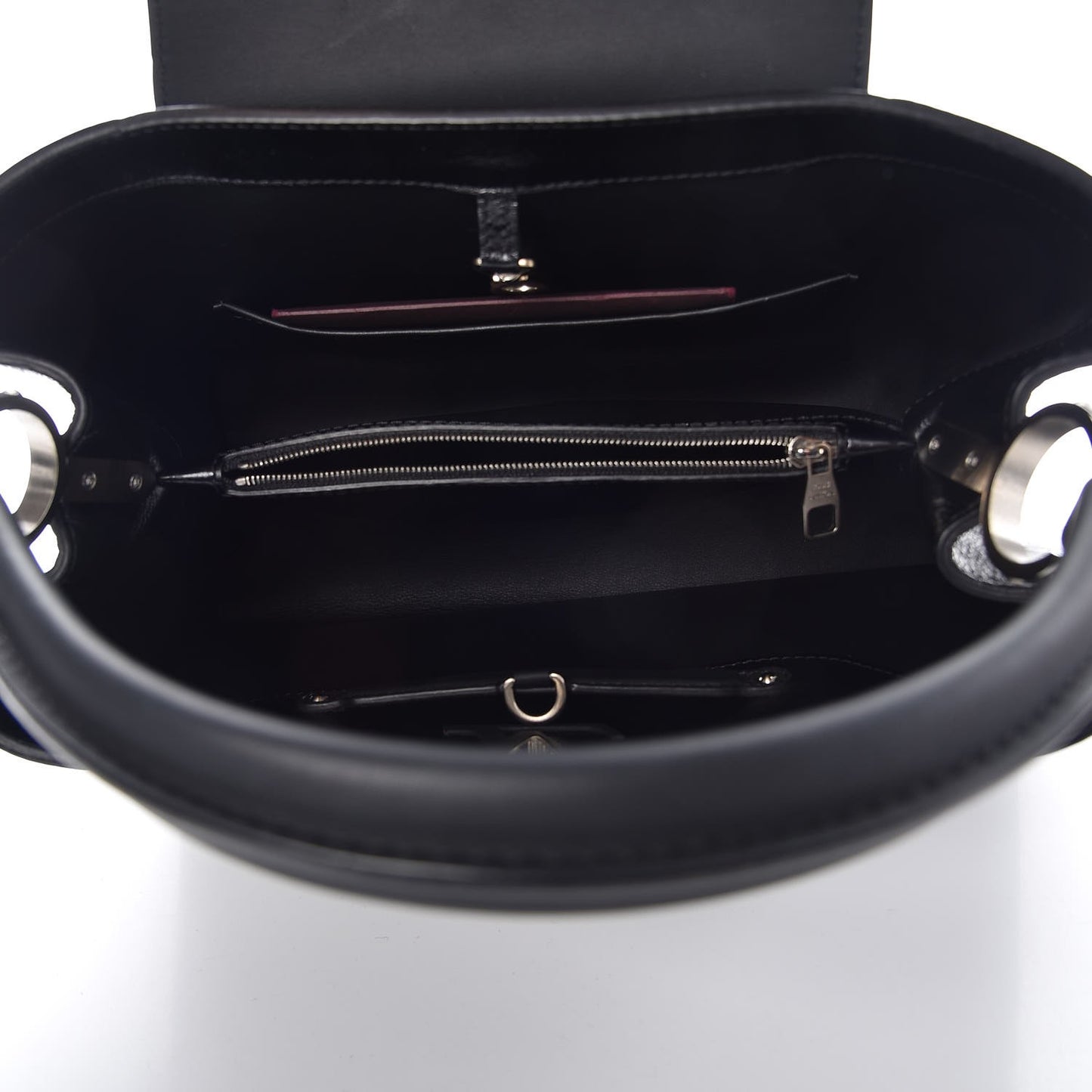 Taurillon Capucines MM Shiny Black