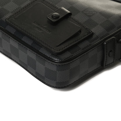 Louis Vuitton Damier Graphite Alpha Messenger Bag 7 of 14