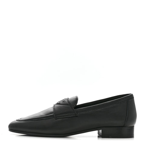 Lambskin Womens Stitched CC Loafers 35 Black