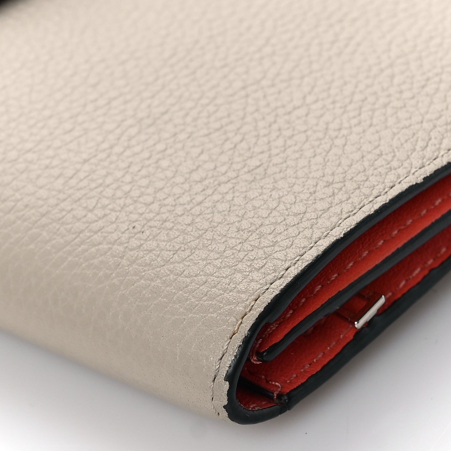 Grained Calfskin Large Vertical Wallet Light Oat