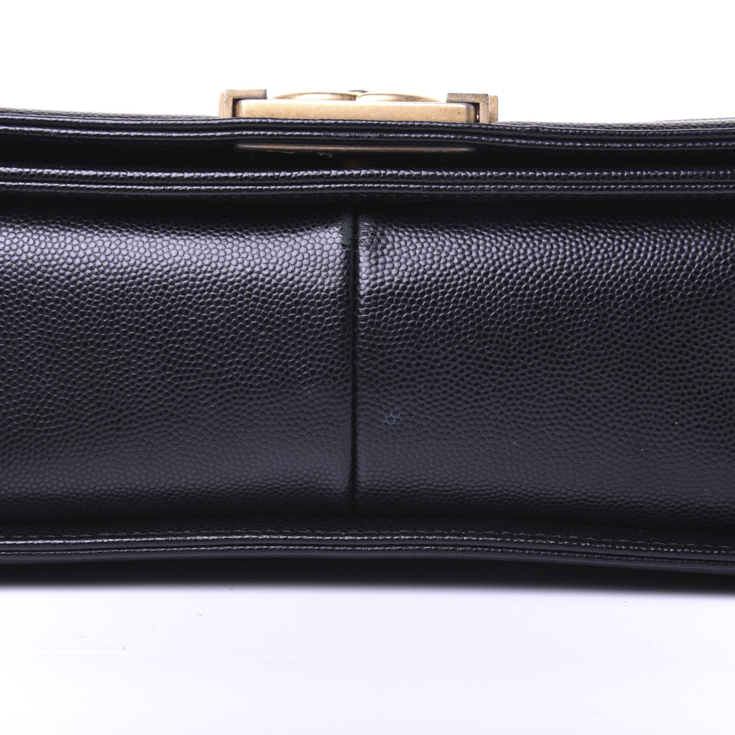 Caviar Quilted Medium Boy Flap Black