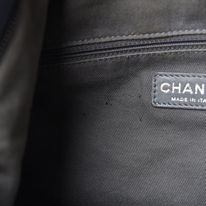 Chanel Iridescent Calfskin Coco Daily Hobo Black 9 of 18
