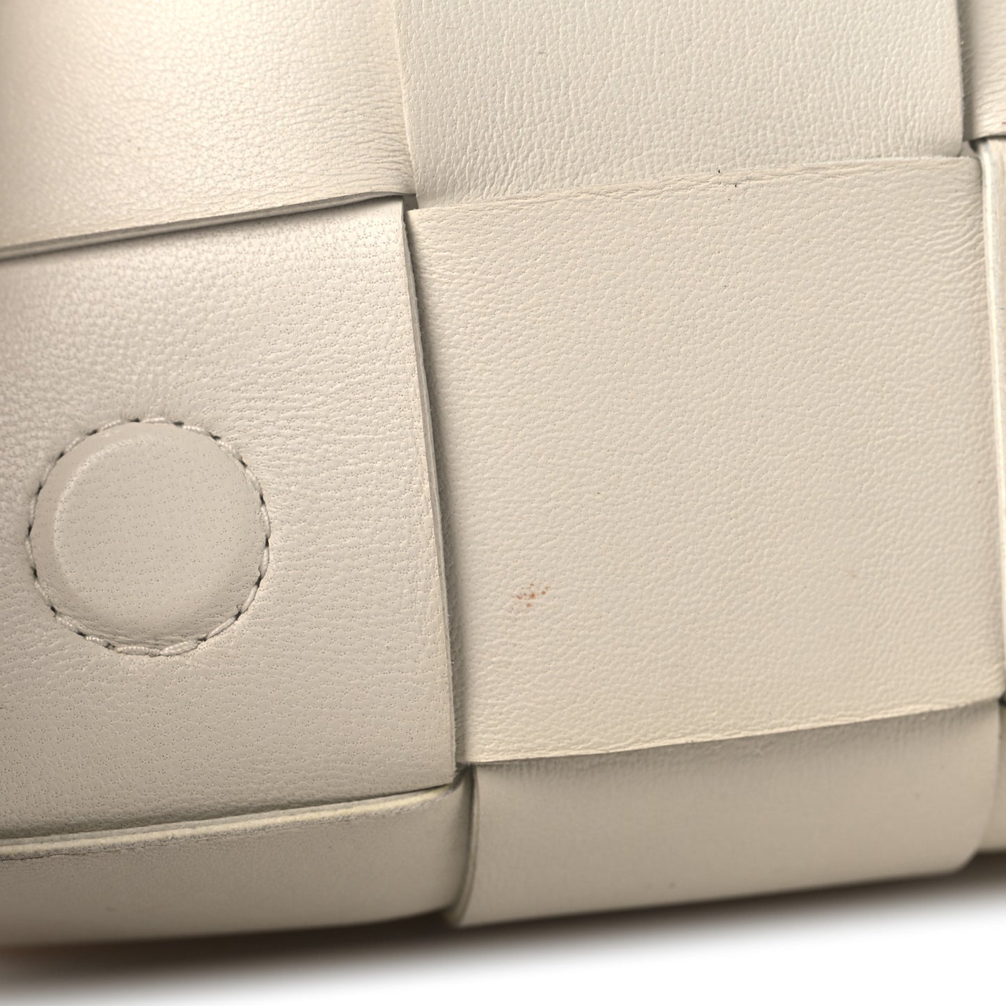 Nappa Maxi Intreccio The Belt Cassette Bag White