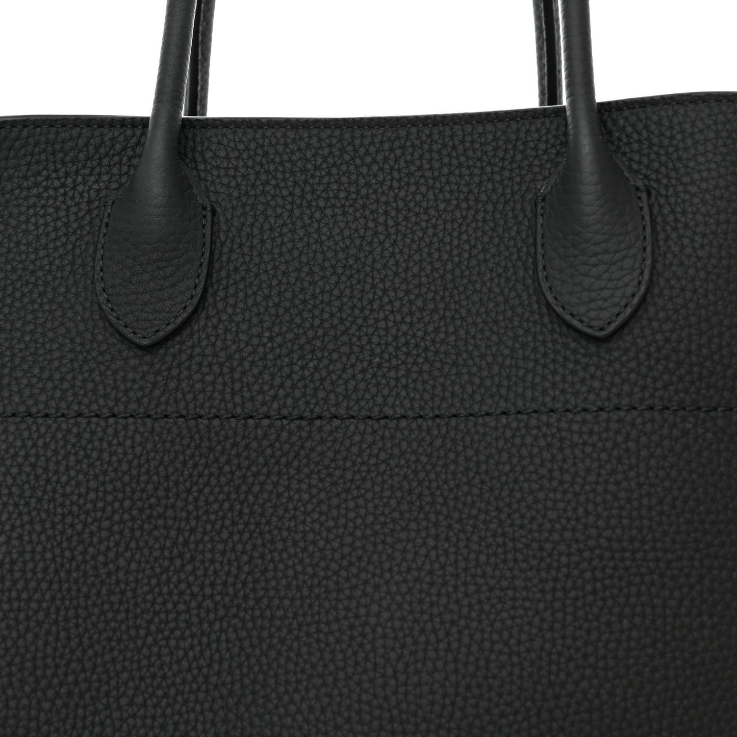 Matte Grained Calfskin Soft Margaux 15 Black