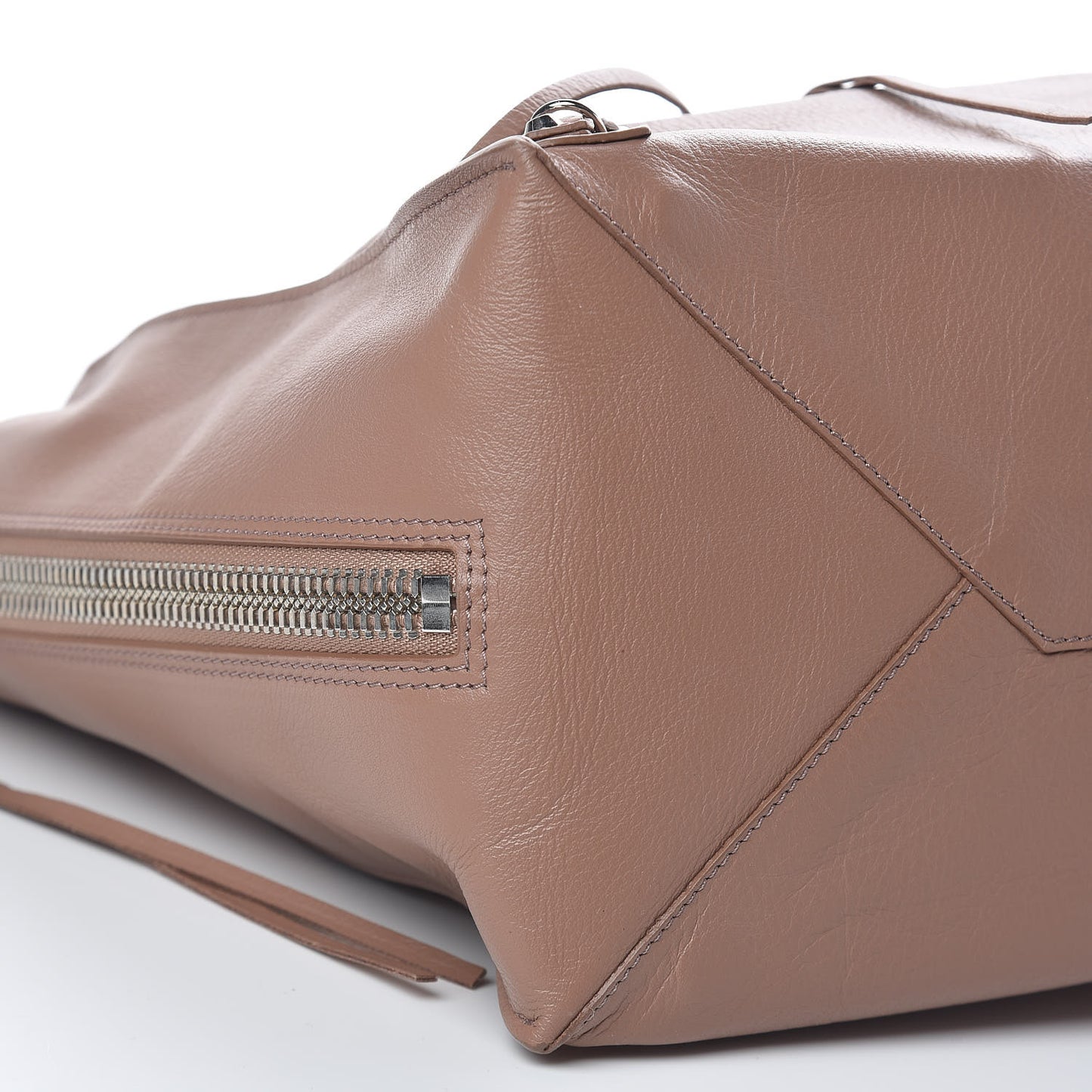 Veau Papier A4 Zip Around Tote Tomette