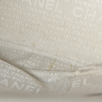 Chanel Caviar Square Stitched Tote White 9 of 13