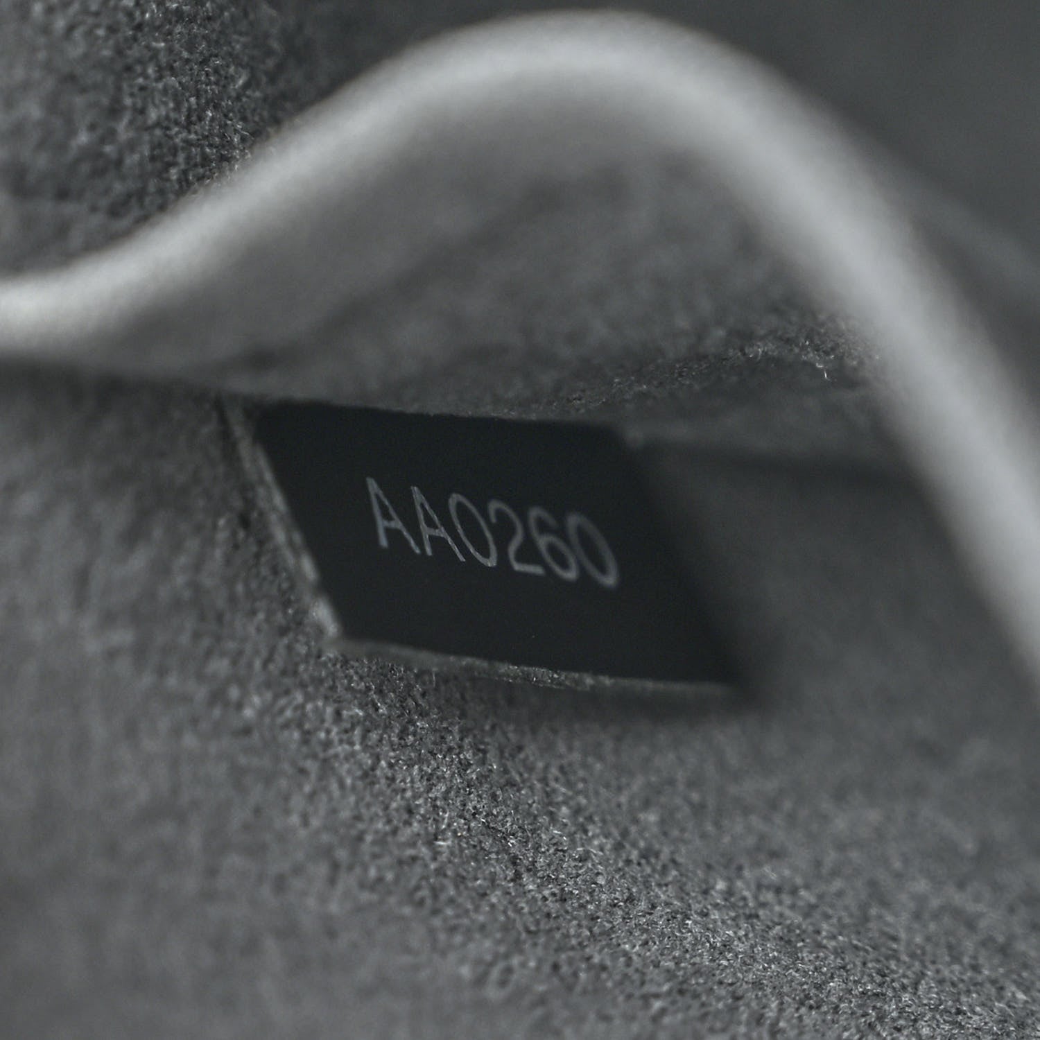 Louis Vuitton Epi Alma BB Black 7 of 10