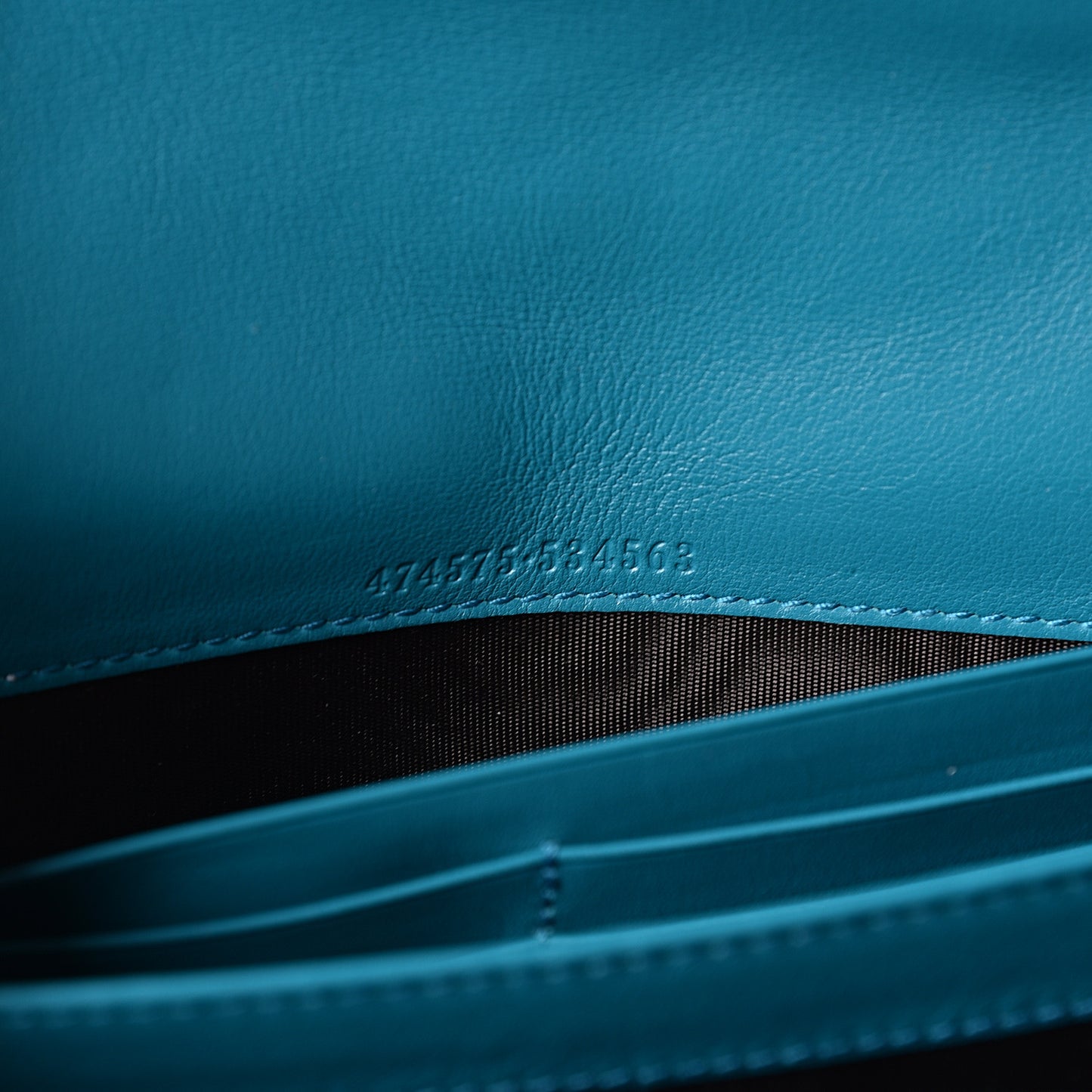 Velvet Matelasse GG Marmont Chain Wallet Pavone Cyan