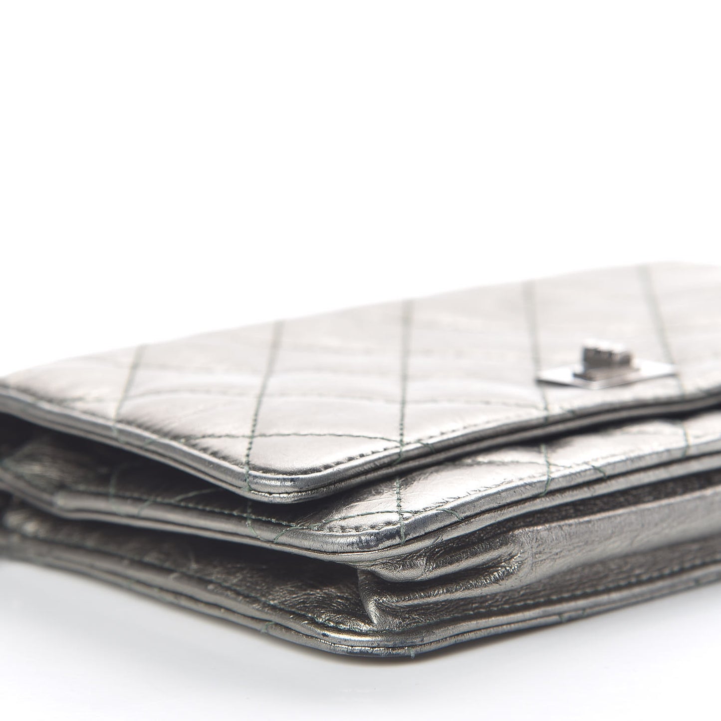 Metallic Aged Calfskin Quilted Reissue Wallet On Chain WOC Green