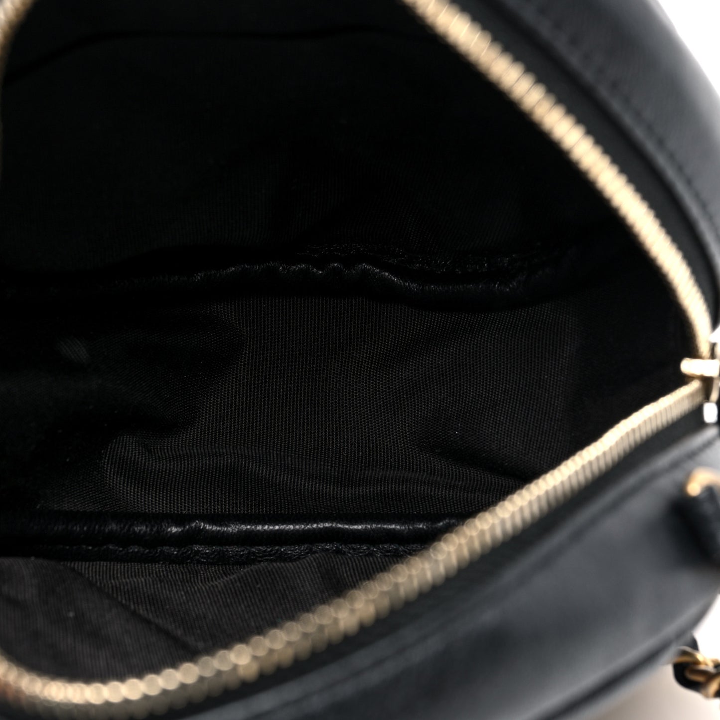 Lambskin Quilted Studded Round Clutch With Chain Black