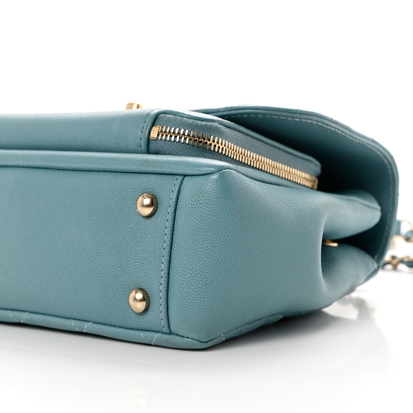 Caviar Quilted Medium Business Affinity Flap Light Blue