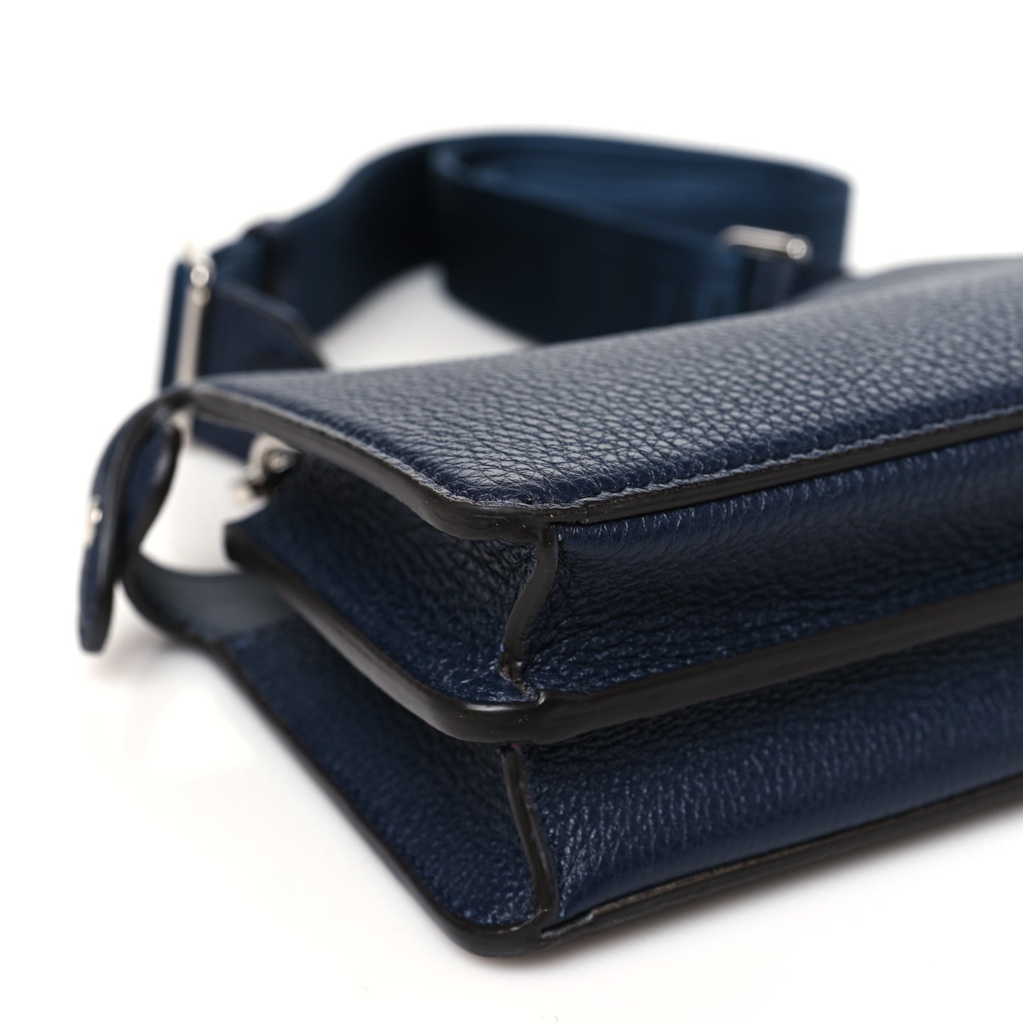 Cuoio Romano Vitello Cover Bi-Color Peekaboo I See U X Cross Satchel Navy