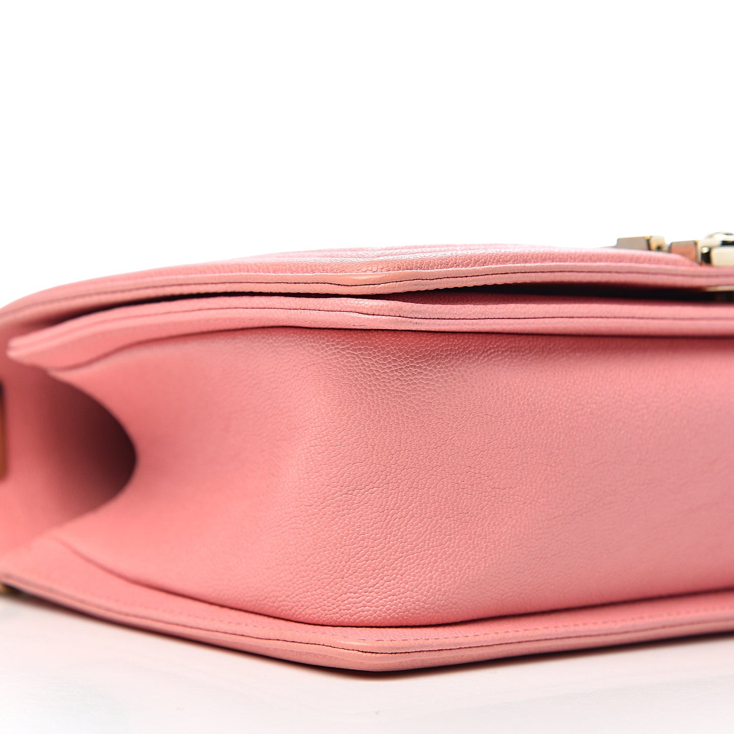 Caviar Quilted Medium Boy Flap Powder Pink
