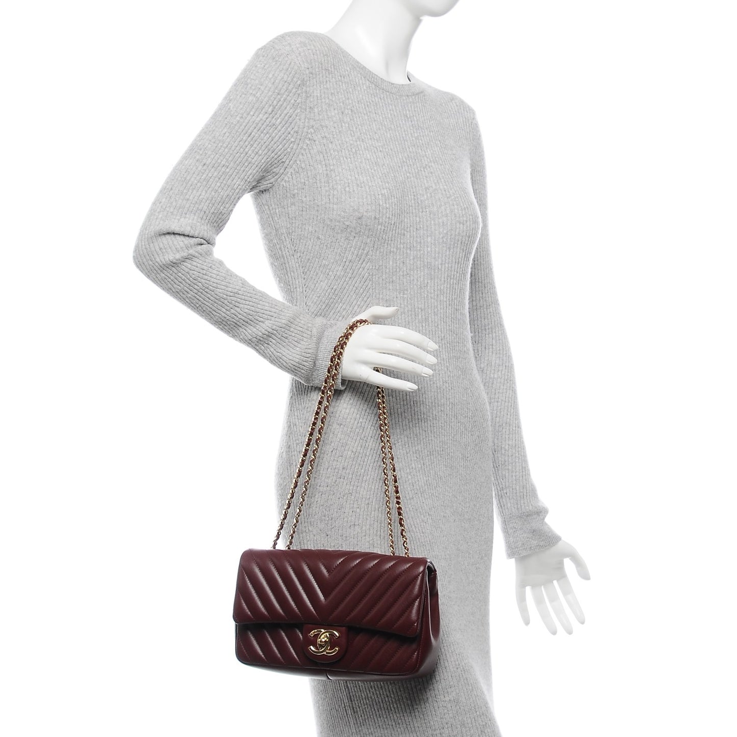 Lambskin Medium Surpique Chevron Single Flap in Burgundy