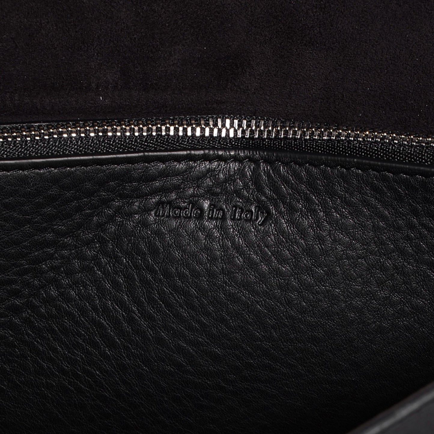 Calfskin Blade Flap Black