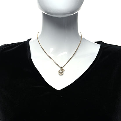 Chanel Pearl Crystal CC Heart Necklace Gold White 2 of 5