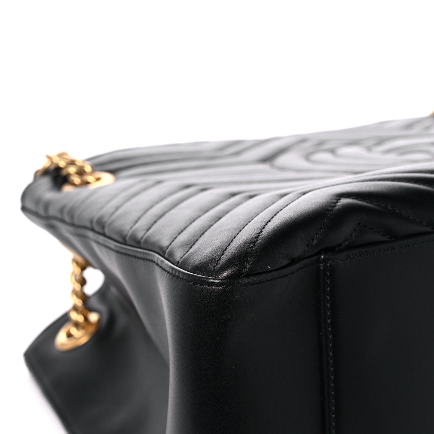 Calfskin Matelasse Medium GG Marmont Shoulder Tote Bag Black