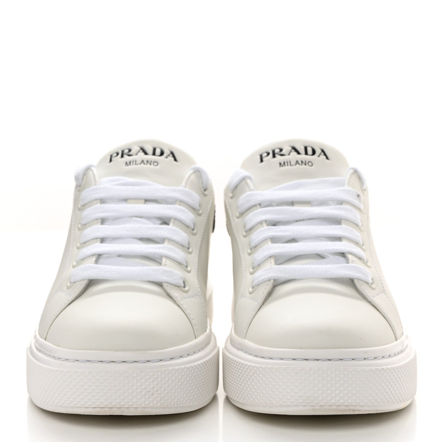 Vitello Soft Rubber Logo Womens Low Top Sneakers 35.5 White Black