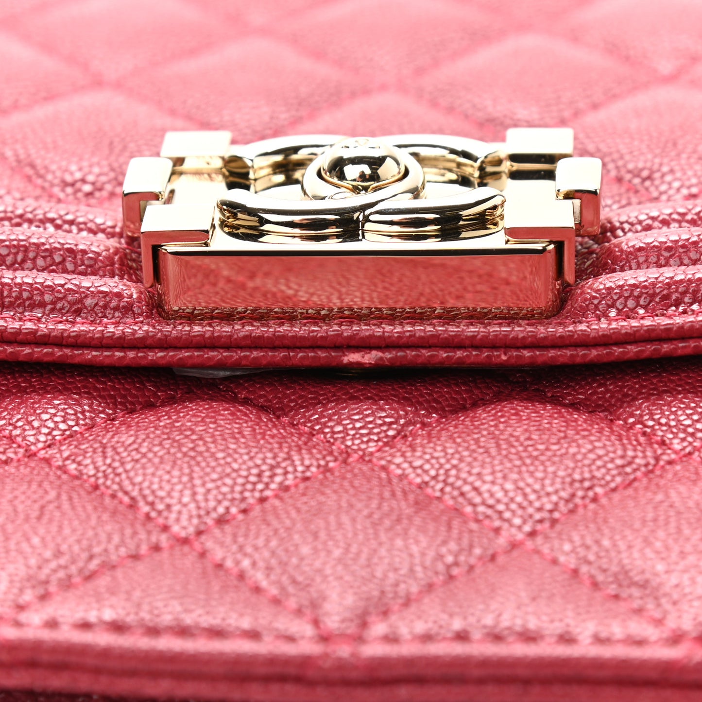 Caviar Quilted North South Boy Flap Red