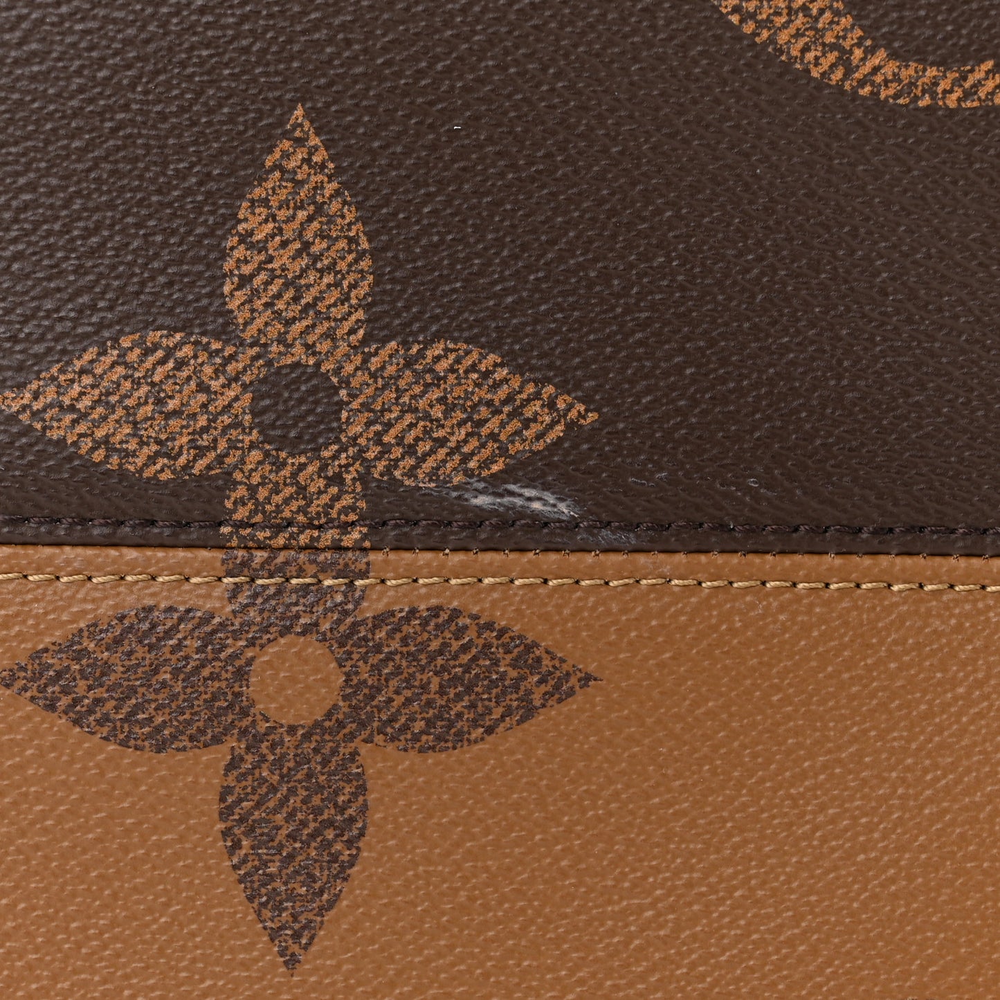Reverse Monogram Giant Onthego GM