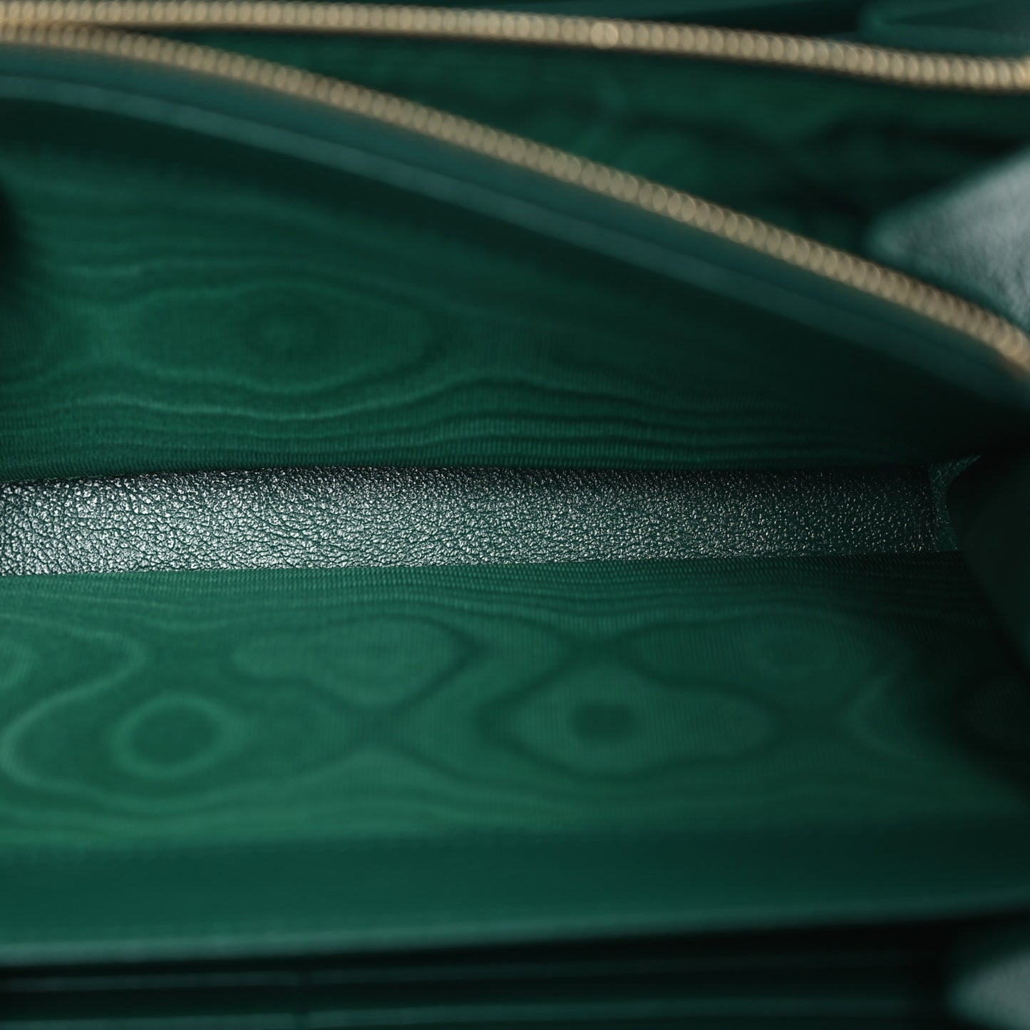 Azalea Calfskin Enamel Matelasse Diagonal Torchon GG Marmont Chain Wallet New Shamrock Emerald