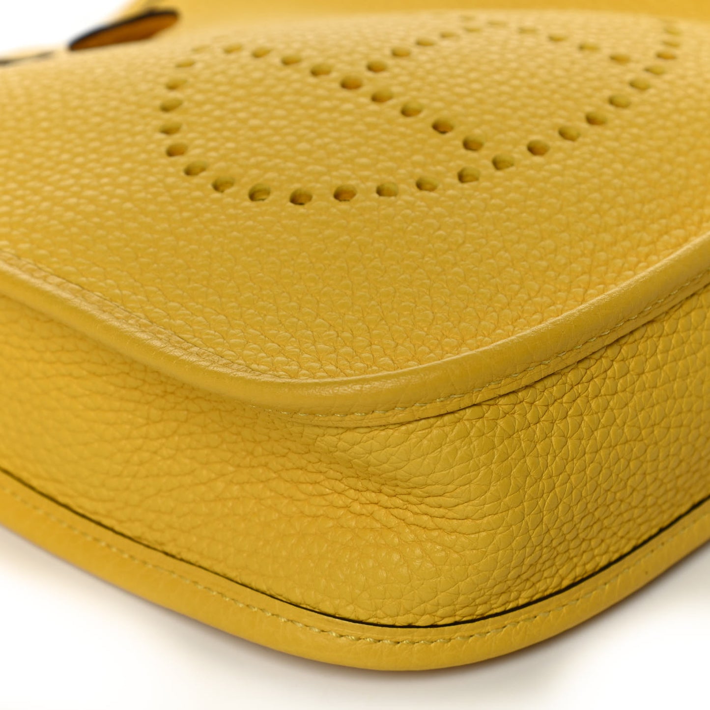 Taurillon Clemence Evelyne TPM Jaune De Naples