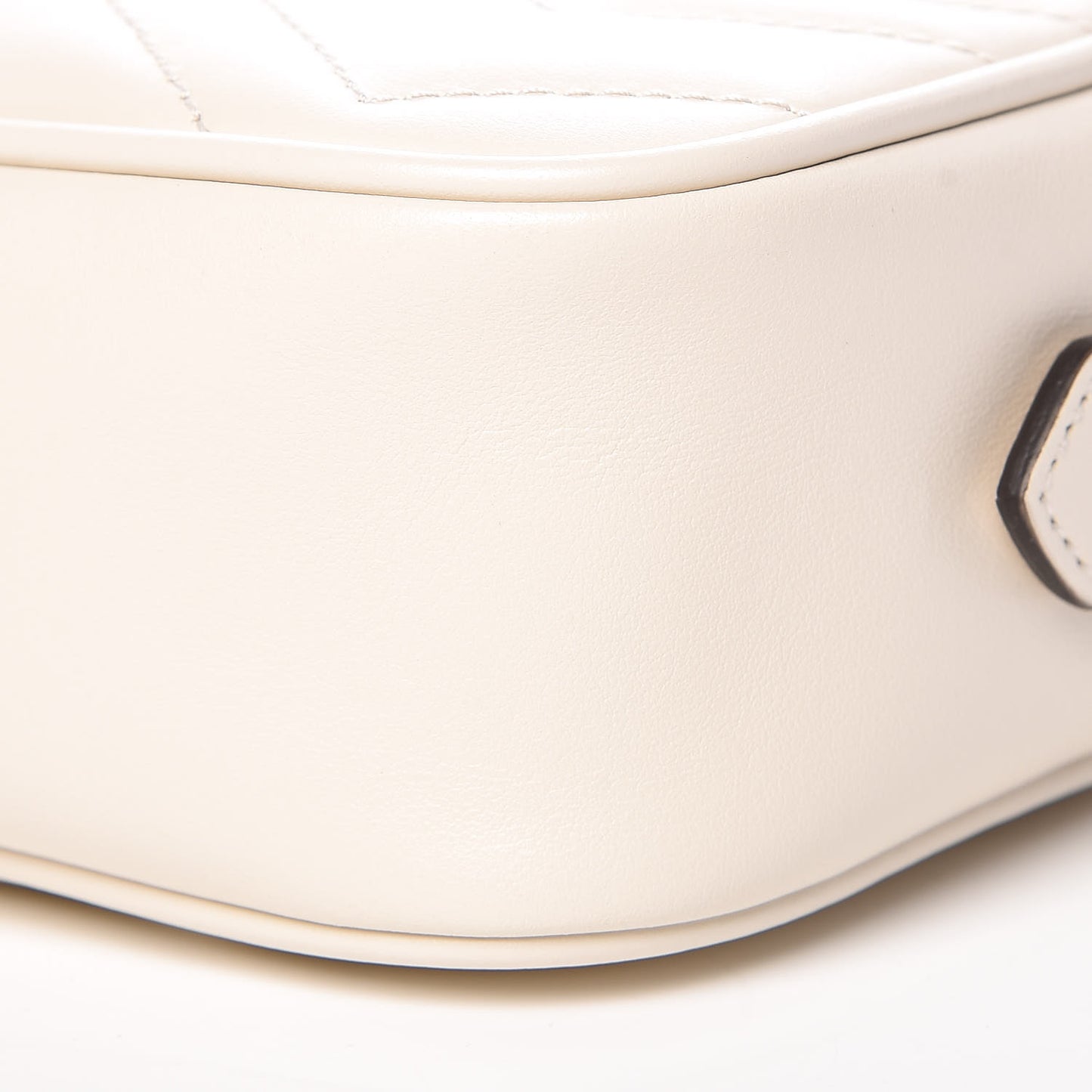 Calfskin Matelasse Mini GG Marmont Chain Shoulder Bag White