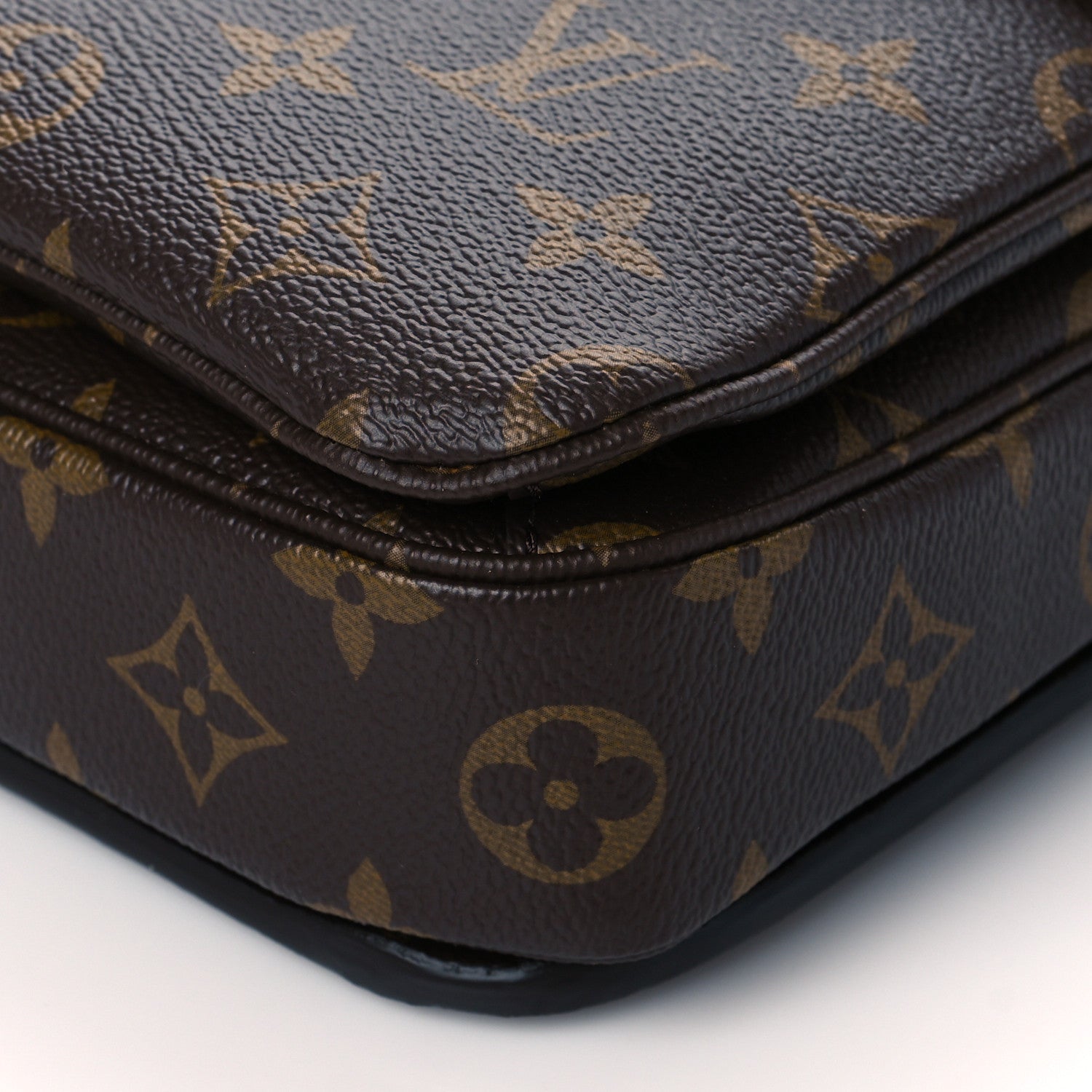 Louis Vuitton Monogram Pochette Metis 11 of 14