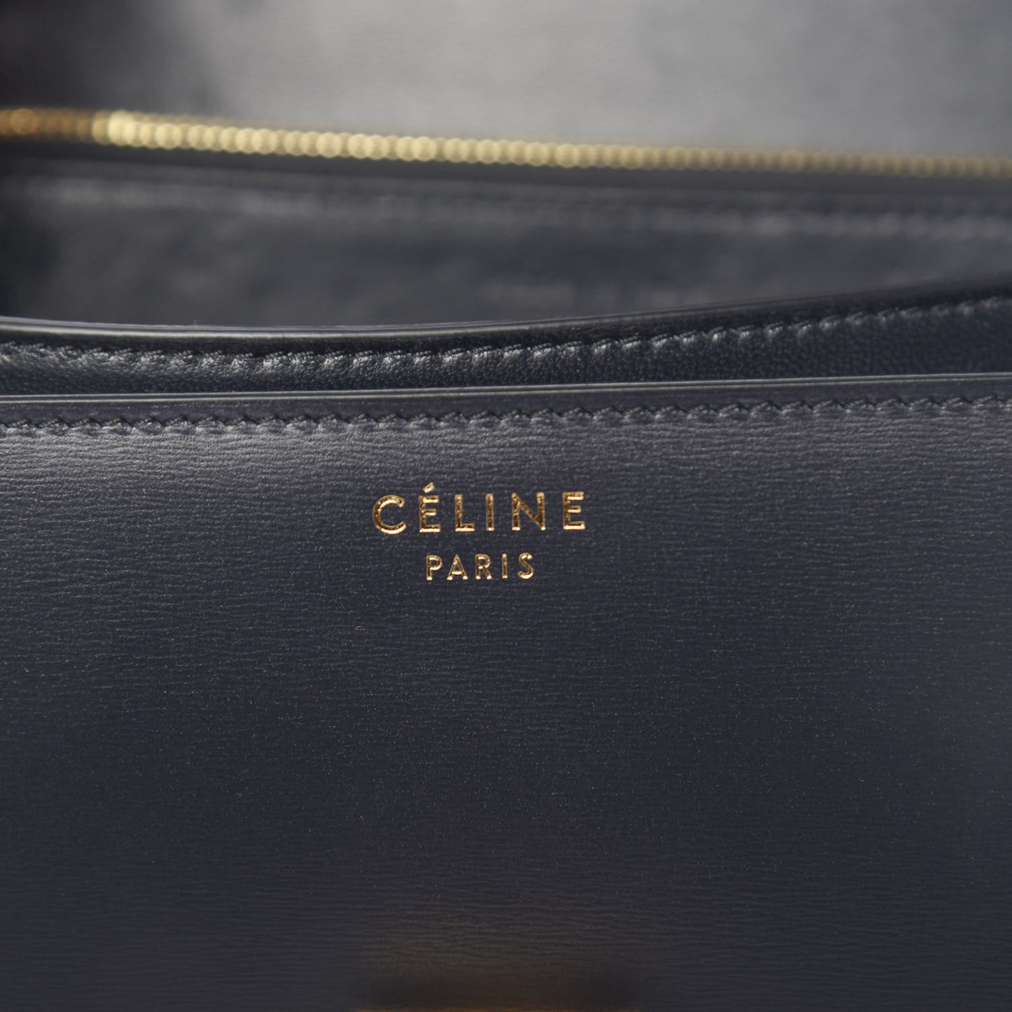 Box Calfskin Medium Classic Box Flap Bag Navy