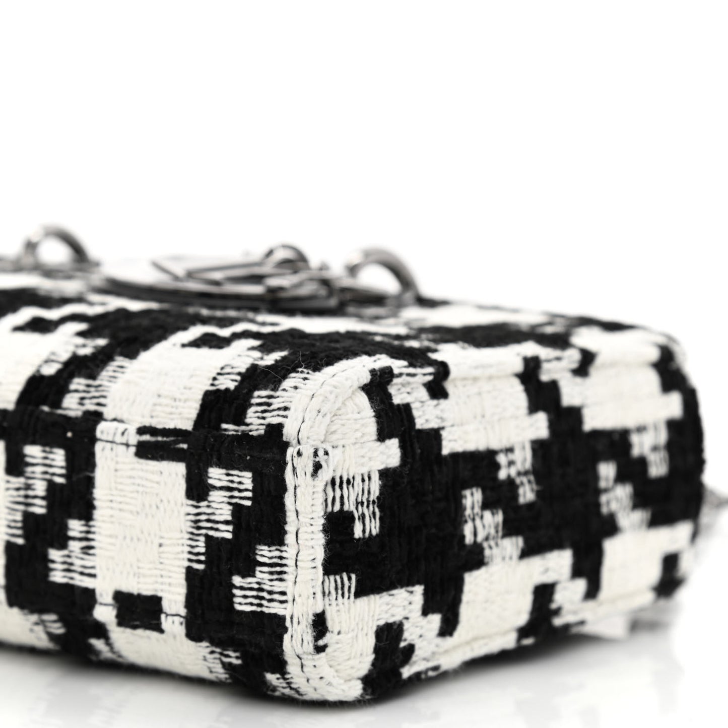 Canvas Macro Houndstooth Lady D-Joy Black White