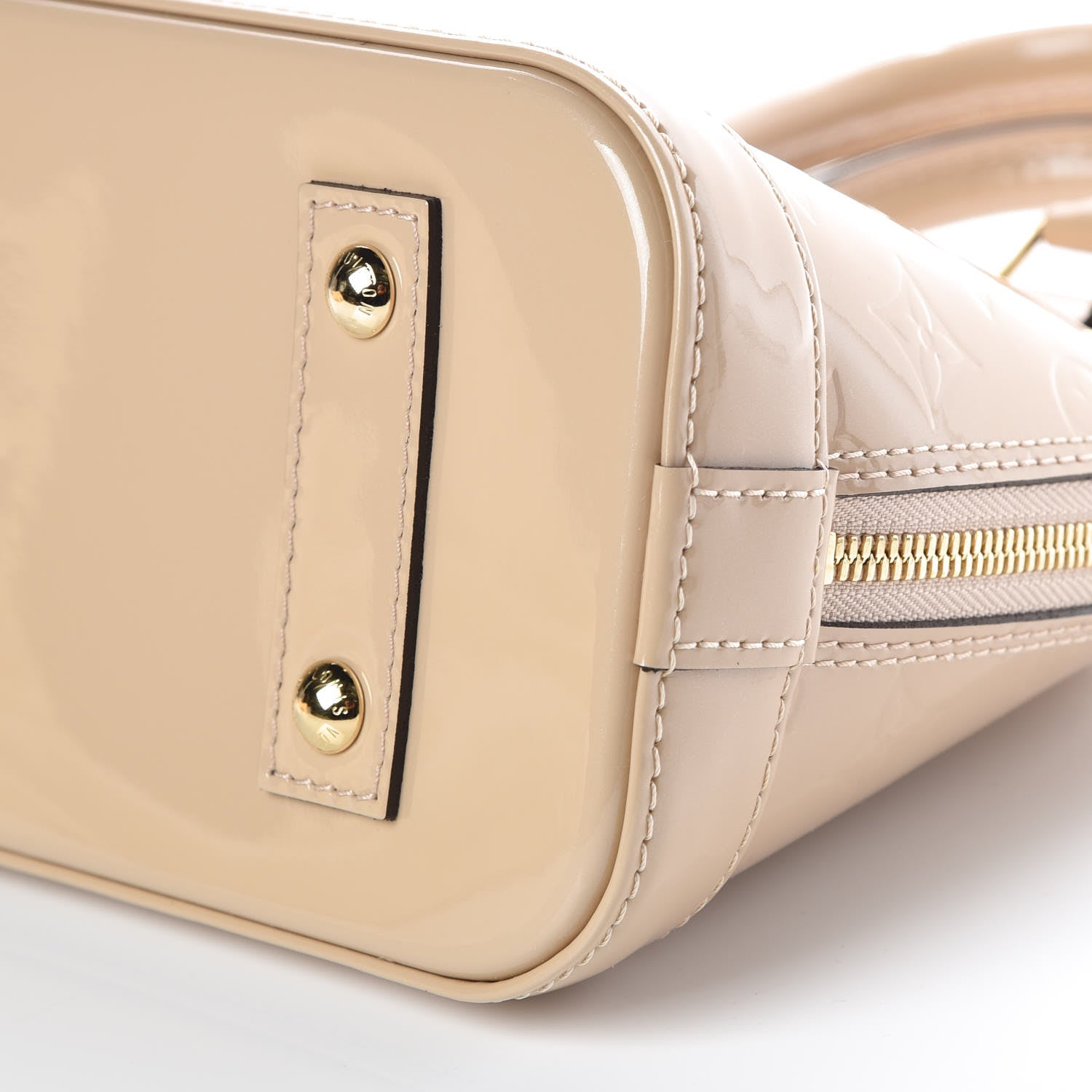 Louis Vuitton Vernis Alma BB Dune 9 of 9