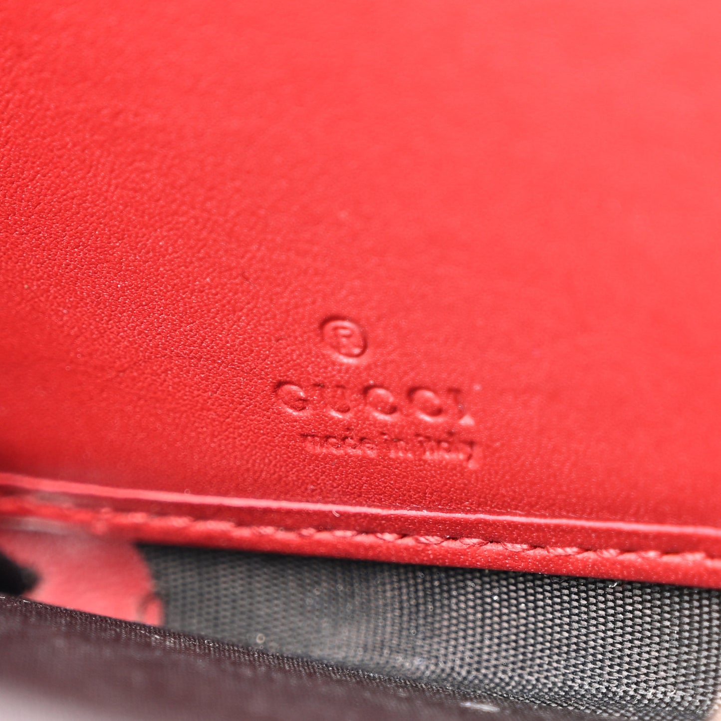 Calfskin Matelasse GG Marmont Zip Around Wallet Hibiscus Red