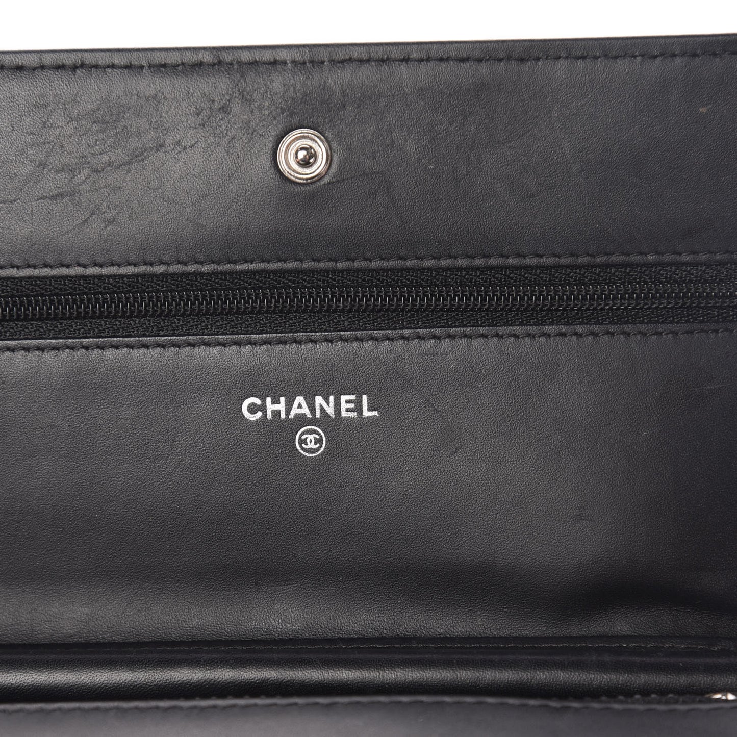 Patent Quilted Wallet On Chain WOC Black