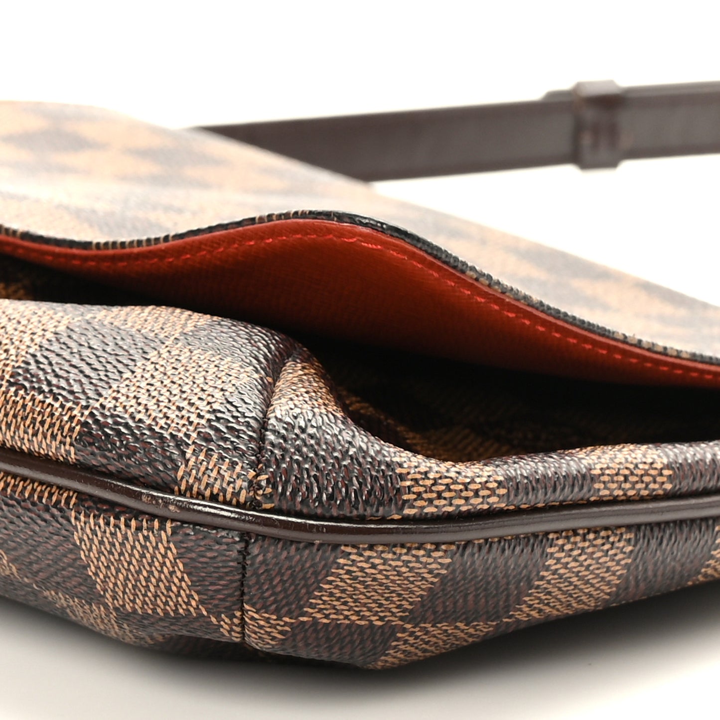 Damier Ebene Musette Tango