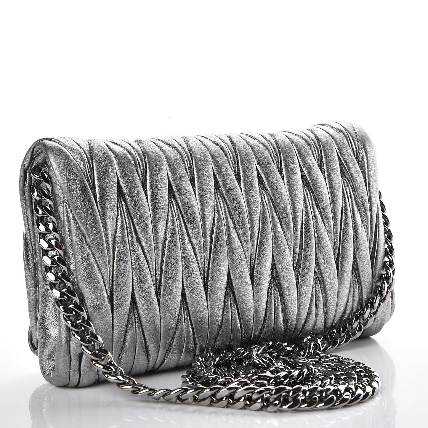 Metallic Nappa Matelasse Chain Crossbody Cromo