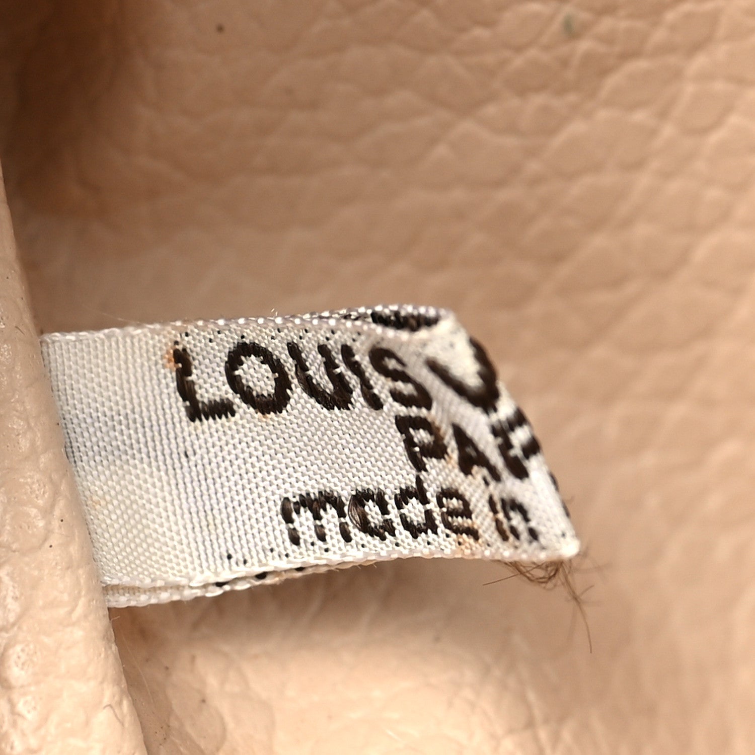 Louis Vuitton Monogram Trousse Toilette 28 7 of 8