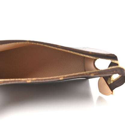 Louis Vuitton Monogram Toiletry Pouch 19 5 of 7