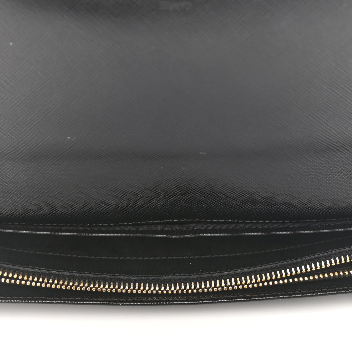 Saffiano Metal Oro Chain Wallet Black