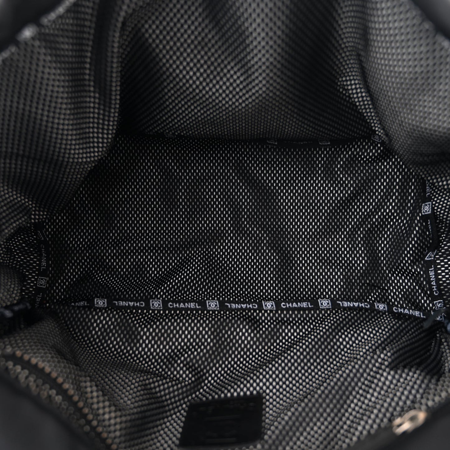 Coated Canvas Sport Messenger Black