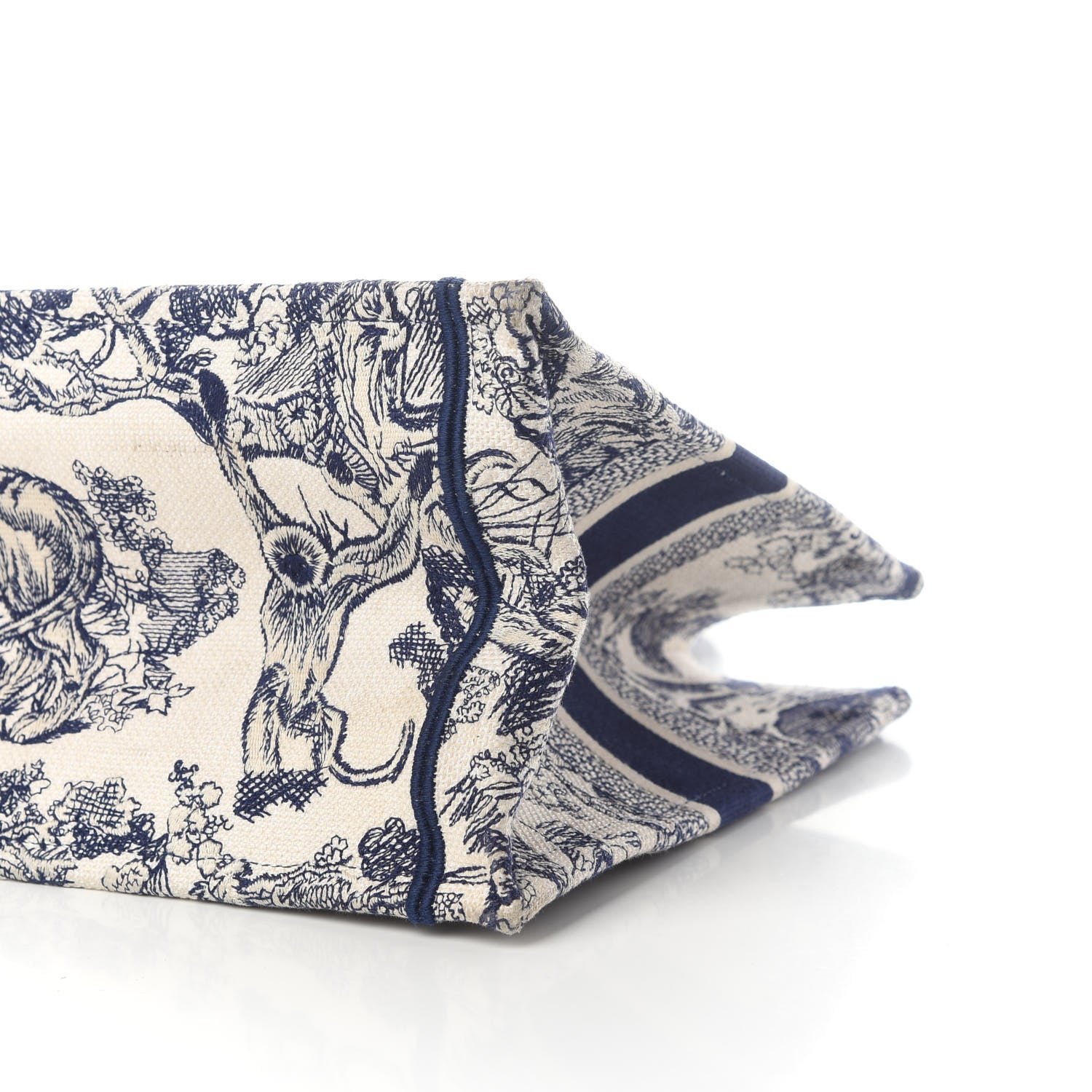 Christian Dior Canvas Embroidered Medium Dioriviera Toile De Jouy Book Tote Blue 5 of 12