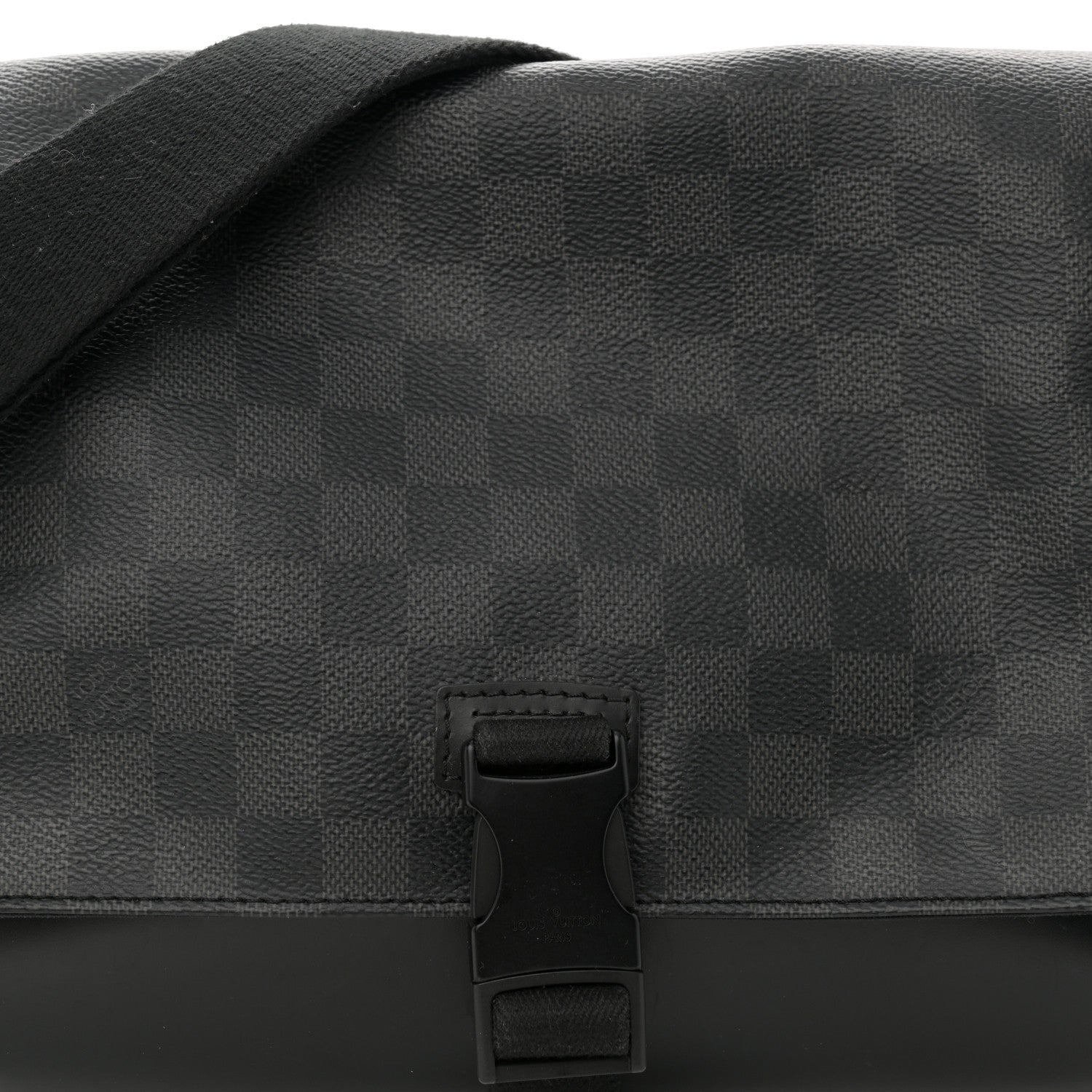 Louis Vuitton Damier Graphite Skyline Messenger PM 8 of 12
