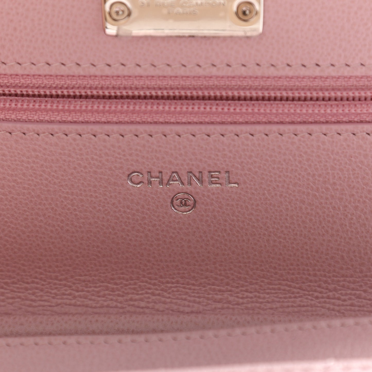 Grained Calfskin Quilted CC Box Wallet On Chain WOC Light Pink