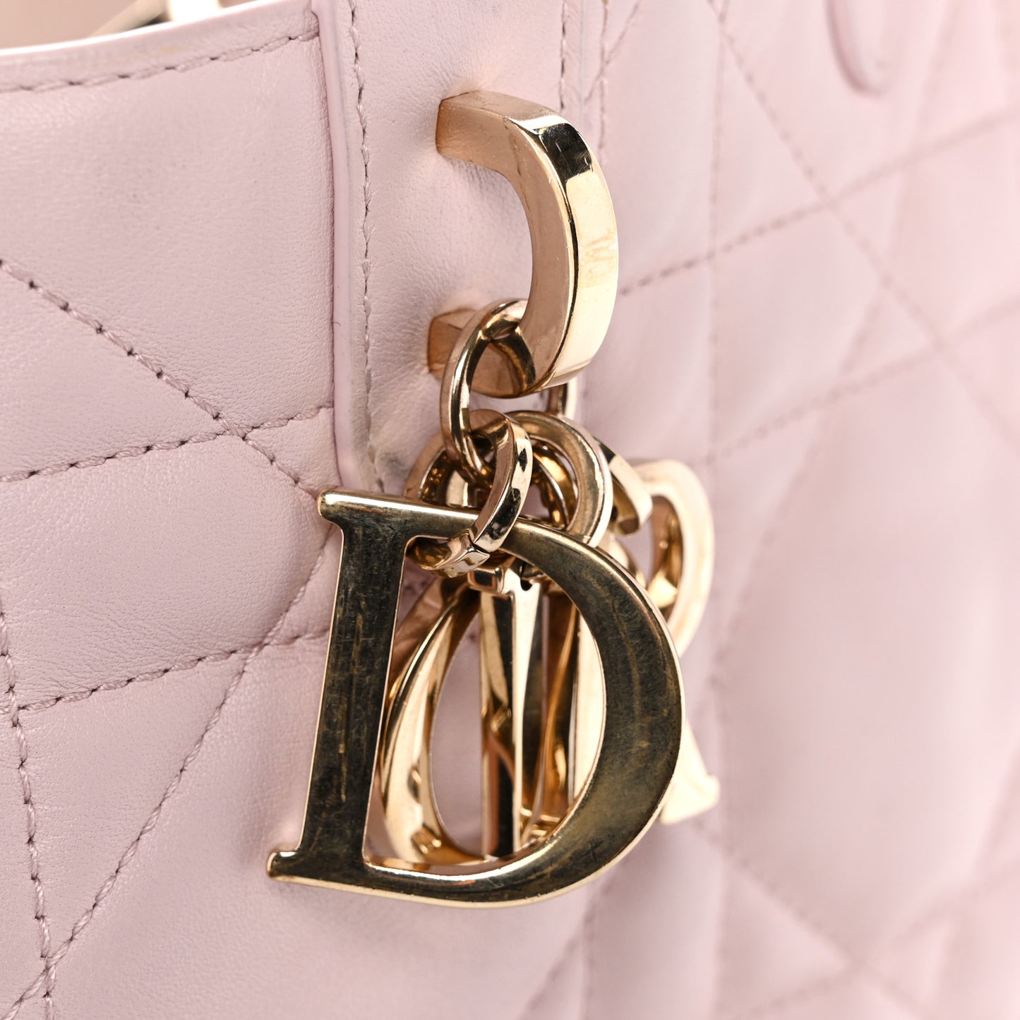 Calfskin Macrocannage Medium Toujours Powder Pink