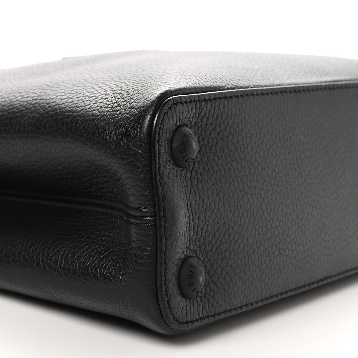 Louis Vuitton Taurillon Capucines BB Matte Black 9 of 10