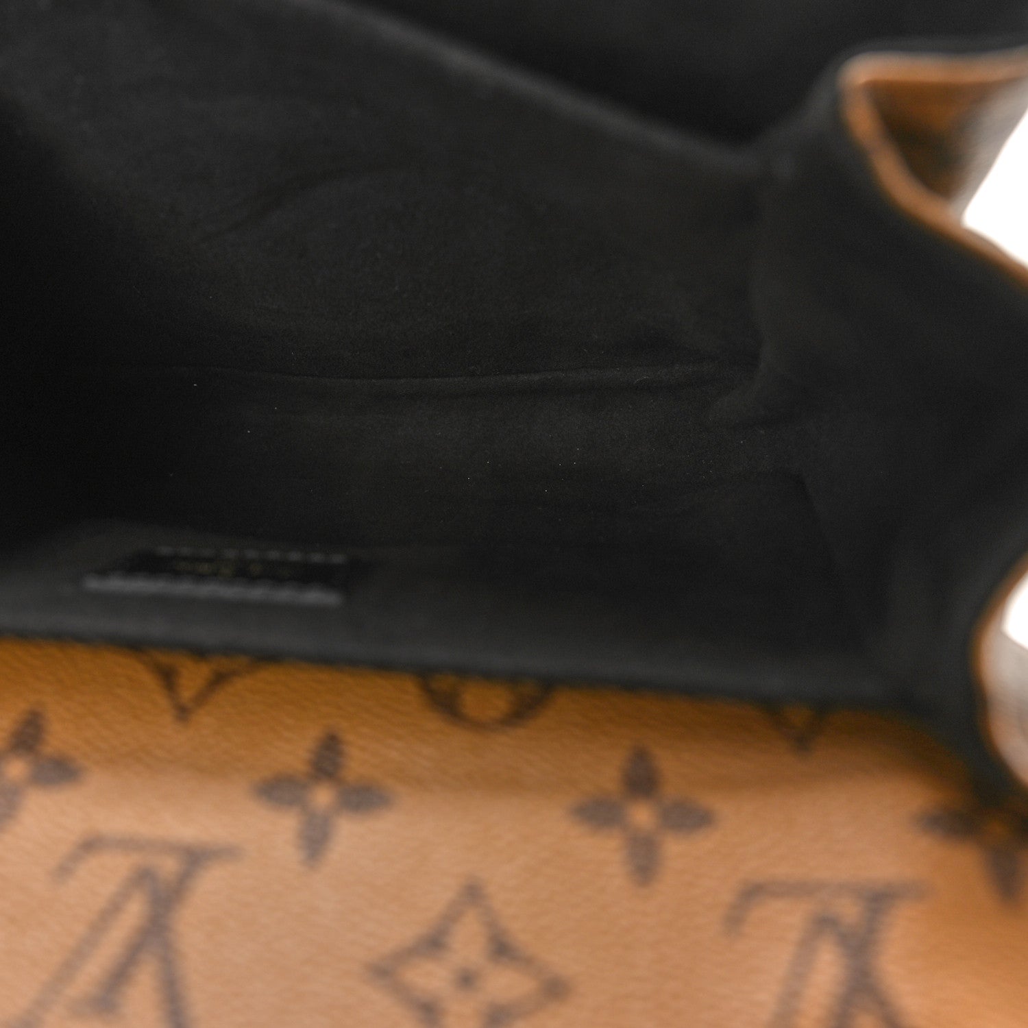 Louis Vuitton Reverse Monogram Pochette Metis 5 of 9